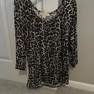 SALE 2/$20 Michael Kors Leopard Print Women's Top Size M EUC